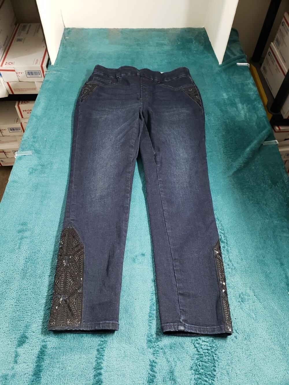 Chicos Jeans 00 US Size 2 Womens Blue Pants sequin Pull On Jegging Ankle NWT